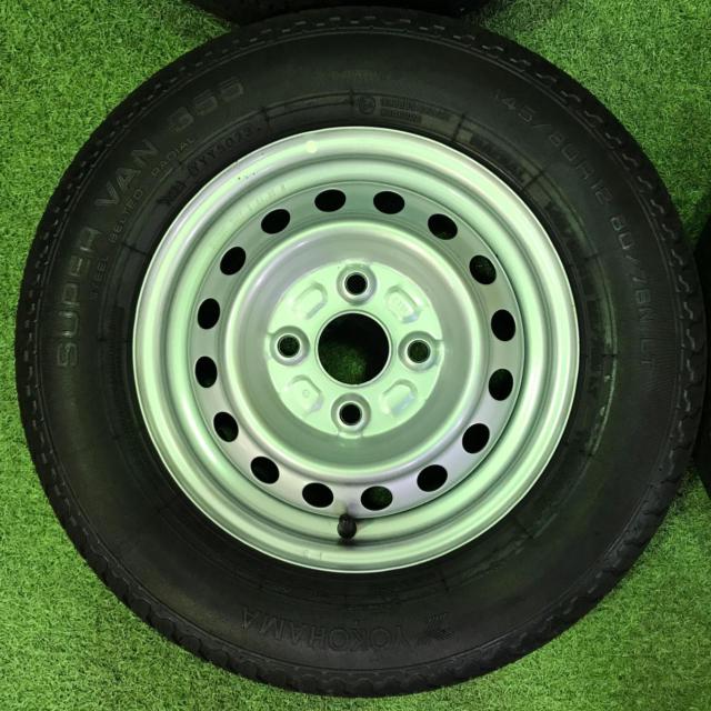 TOPY (Topy)
Steel wheel
+
YOKOHAMA
SUPER
VAN
355
145 / 80R12
Made in 2023
4 pieces set