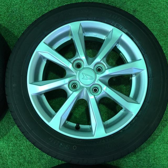 DAIHATSU
Move genuine
14 inches aluminum wheels
+
YOKOHAMA
S306
Four