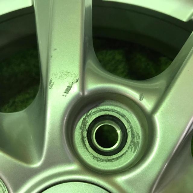 DAIHATSU
Move genuine
14 inches aluminum wheels
+
YOKOHAMA
S306
Four