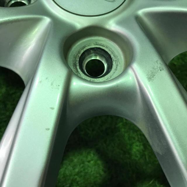 DAIHATSU
Move genuine
14 inches aluminum wheels
+
YOKOHAMA
S306
Four
