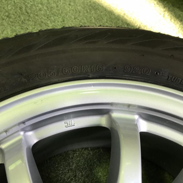 TOYOTA プリウスα純正 アルミホイール  + BRIDGESTONE BRIDGWSTONE BLIZZAK VRX2 205/60R16 2022年製造 4本