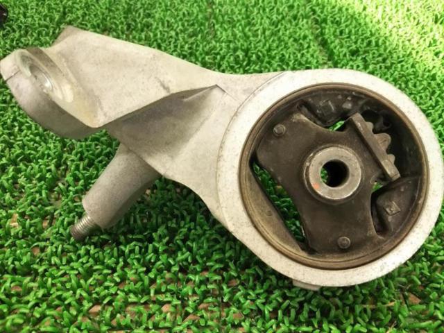 【ダイハツ純正】L880L コペン 純正エンジンマウント