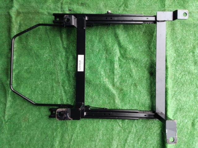 【RAY-BOLT】JB23 ジムニー RECARO用シートレール 運転席側