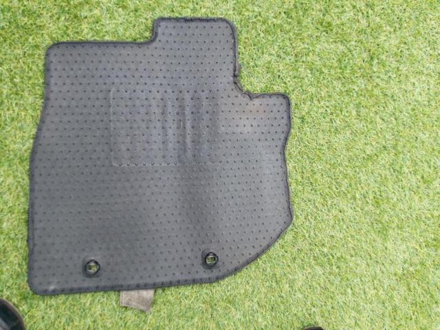 【ホンダ純正】GE8 フィットRS 純正 フロアマット