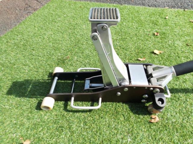 ASTRO PRODUCTS 2.0TON アルミニウムジャッキ
