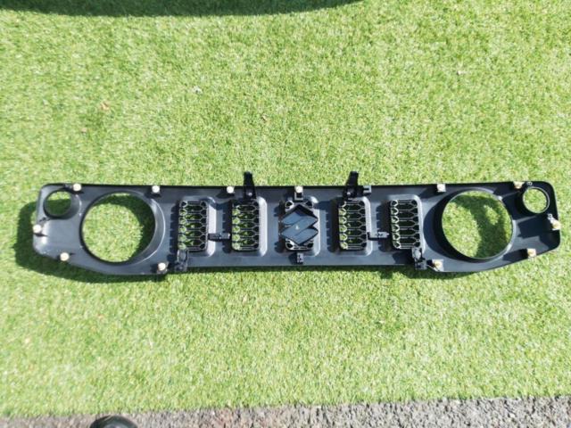 スズキ純正 ジムニーシエラ JB74W フロントグリル