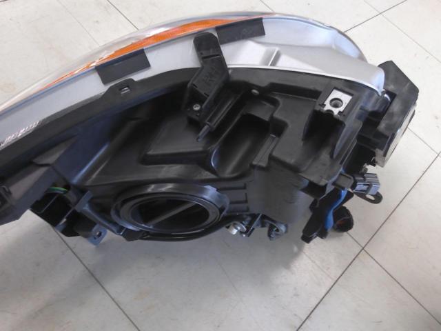 Nissan genuine Skyline Coupe/CKV36 (early model)
Genuine headlight
Right and left