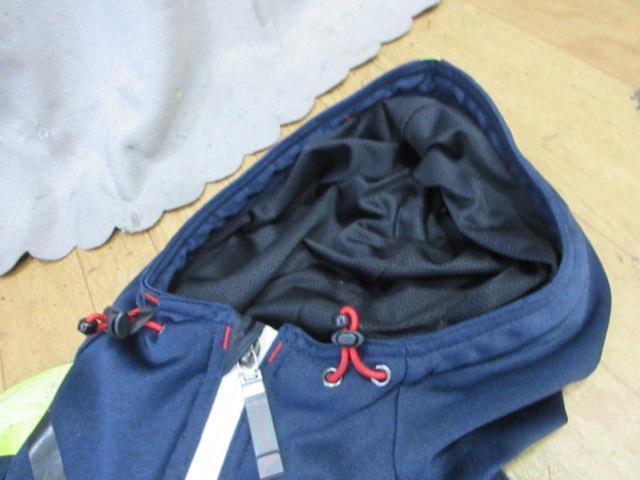 KUSHITANI Vector Jacket
M size
*The reflective parts are heavily damaged.