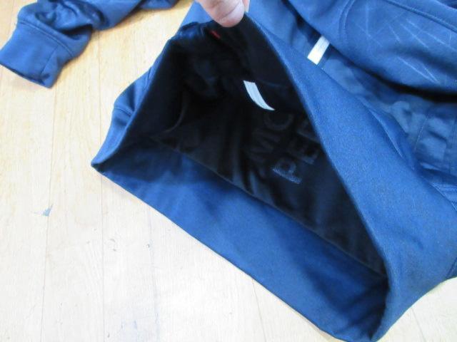 KUSHITANI Vector Jacket
M size
*The reflective parts are heavily damaged.