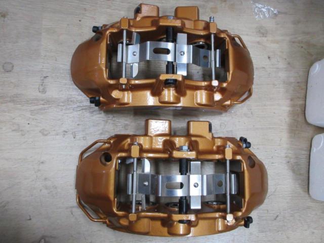 Genuine bmw
F82
M4
Genuine front caliper
Right and left