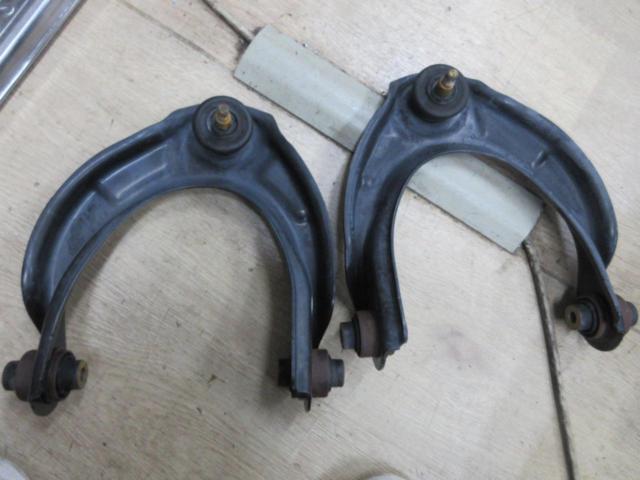 Genuine Honda Accord Tourer
Genuine
Upper arm
2 split