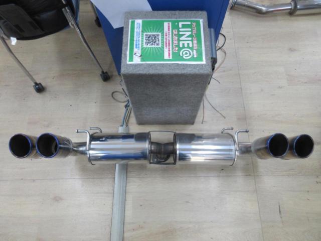 Rmagic
86
Tuned silencer titanium slash
