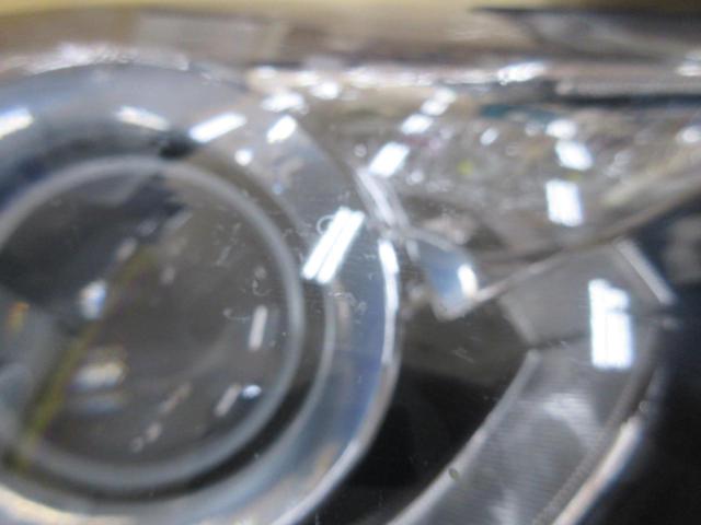 Toyota genuine parts
86
Genuine headlight
Right and left