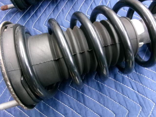 トヨタ純正 200系 クラウン純正 サスキット