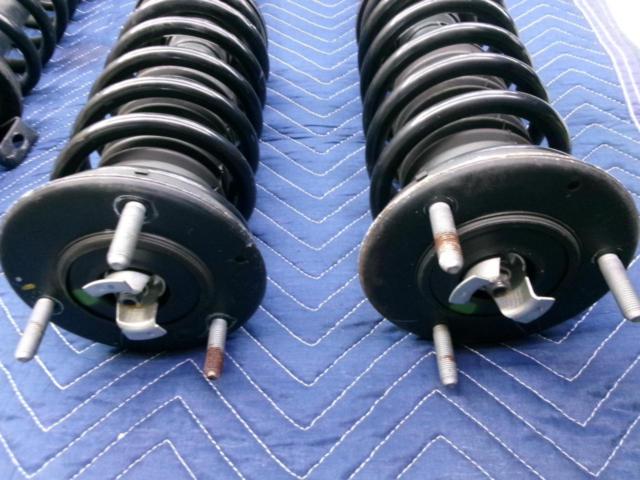 トヨタ純正 200系 クラウン純正 サスキット