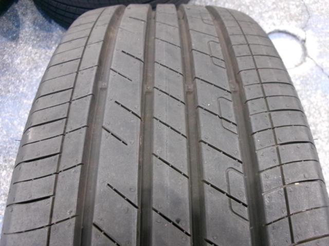 GOODYEAR EFFICIENT GRIP PERFOMANCE