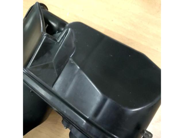 KAWASAKI バリオス2純正エアクリーナーBOX