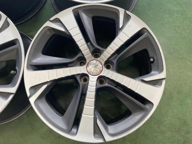 PEUGEOT (Peugeot)
308 (T9 type)
GT-Line
Original aluminum wheel
SAPHIR
Four