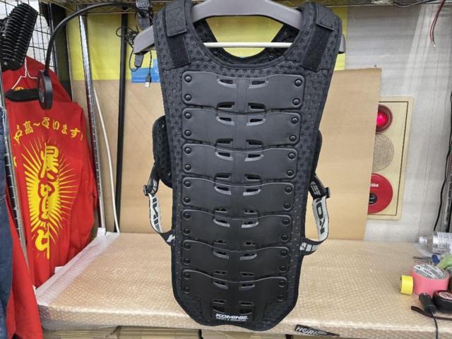 【KOMINE】SK-688 スプリーム ボディプロテクター XLサイズ