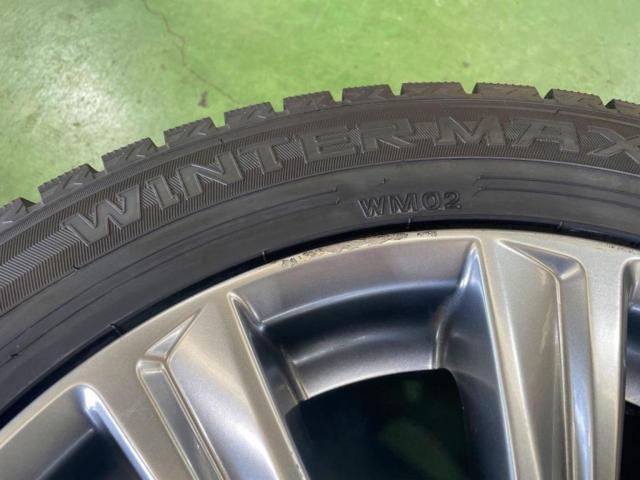 Toyota
30 series previous term
Genuine Alphard/Vellfire type gold
+
DUNLOP (Dunlop)
WINTERMAXX
WM02
235 / 50R18
Plenty of grooves! Made in 2023
Also 20 system