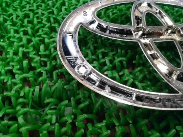TOYOTA (Toyota)
ZN6
86 late model genuine emblem