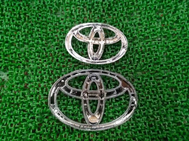 TOYOTA (Toyota)
ZN6
86 late model genuine emblem