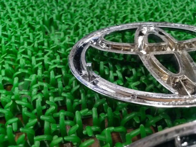 TOYOTA (Toyota)
ZN6
86 late model genuine emblem
