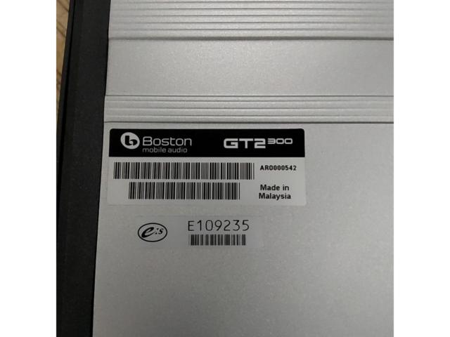 Boston
Acoustics
GT-2300
(GT
Reference
Series)
2ch power amplifier