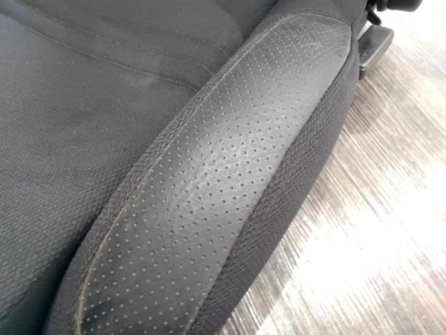 Unknown Manufacturer
Semi bucket seat