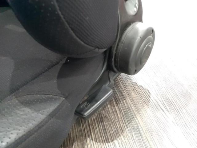 Unknown Manufacturer
Semi bucket seat