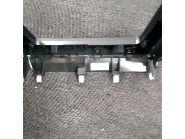 【スバル純正】BRZ/GR86(ZD8/ZN8)7インチ用オーディオパネル