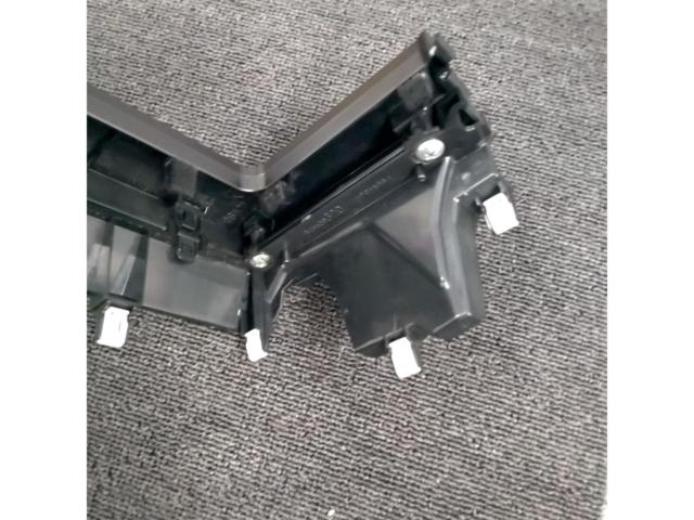 【スバル純正】BRZ/GR86(ZD8/ZN8)7インチ用オーディオパネル