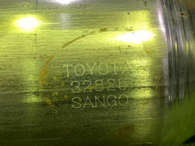 Toyota genuine
Genuine muffler for 20-series Alphard + muffler cutter