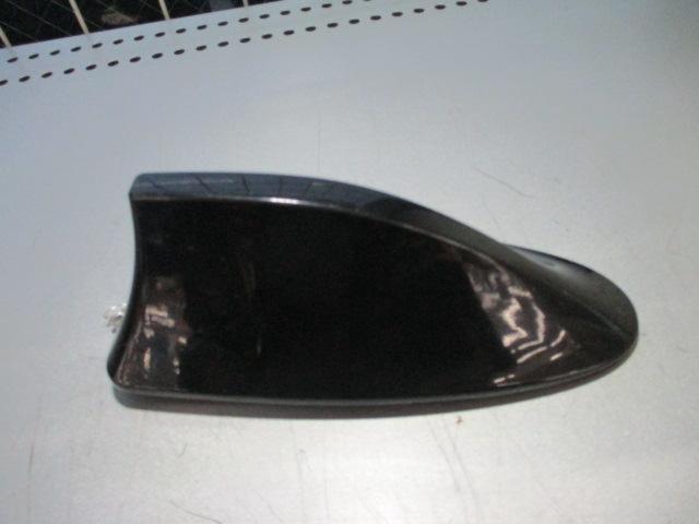 Unknown Manufacturer
Shark antenna