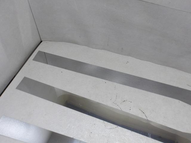 Unknown Manufacturer
Steel molding
