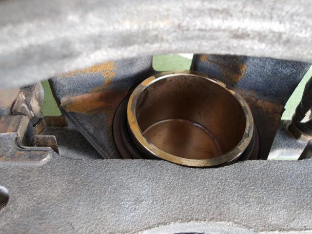 Toyota genuine
Brake caliper
High ace
200 series
Type 5