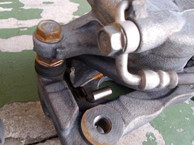 Toyota genuine
Brake caliper
High ace
200 series
Type 5
