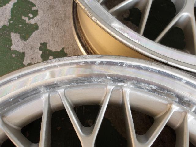 Rare and unusual Isuzu genuine optional parts
BBS aluminum wheels
Piazza
