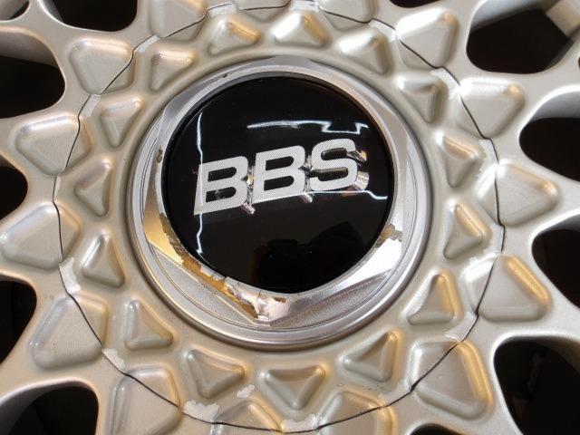 Rare and unusual Isuzu genuine optional parts
BBS aluminum wheels
Piazza
