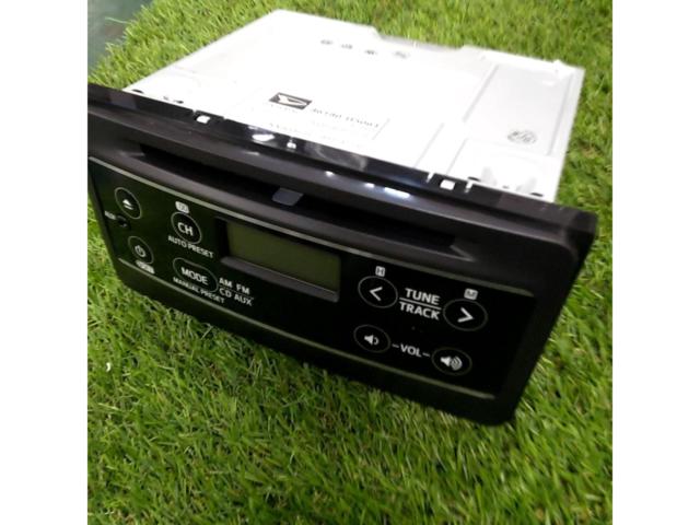 【ダイハツ】純正CDデッキ 86180-B5061