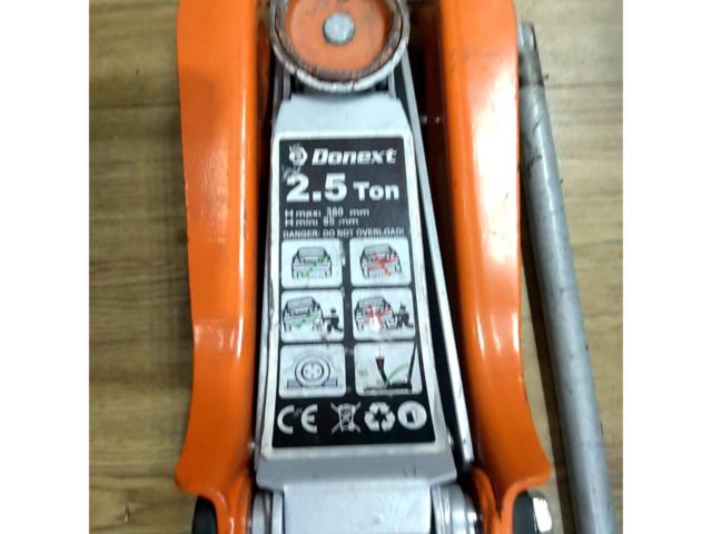 DONEXT 2.5tジャッキ 