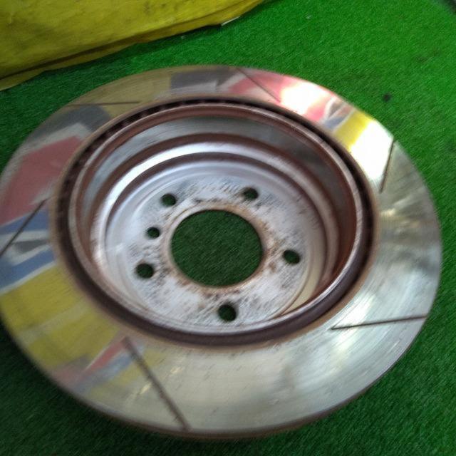DIXCEL? リア用スリットローター
