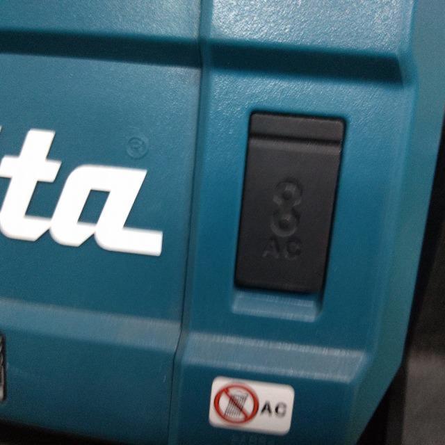 【WG】makita 充電式スタンドライト ML809