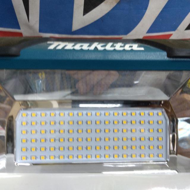 【WG】makita 充電式スタンドライト ML809