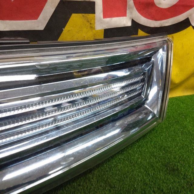 SUZUKI フロントグリル