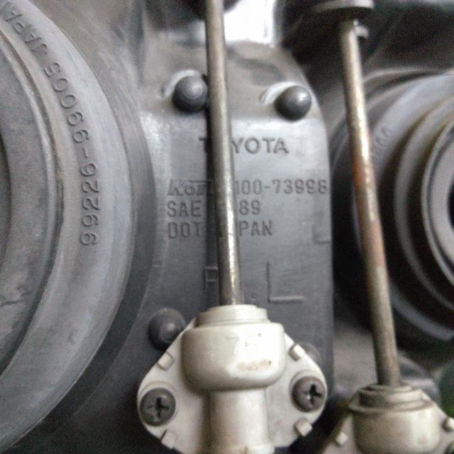 【左右セット】TOYOTA ヘッドライト