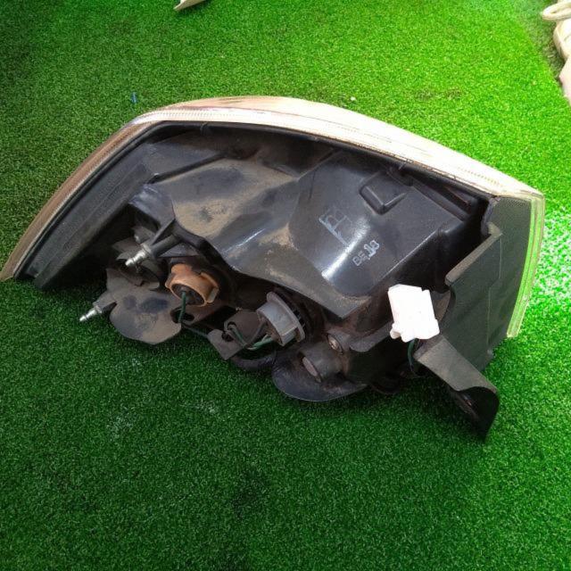 Right corner MITSUBISHI
Tail Lamp / Tail Lens