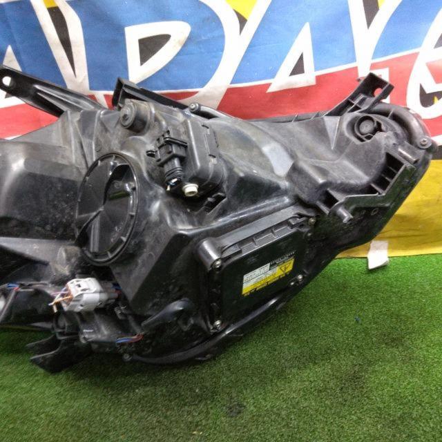 【左側のみ】TOYOTA純正 HIDヘッドライト