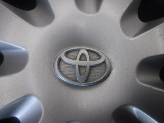 2トヨタ純正(TOYOTA)  アクア純正スチールホイール + 出光興産ZERIOUS