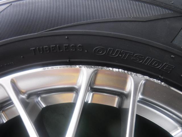 3 Toyota original (TOYOTA)
80-series
Noah / Voxy genuine BBS wheel
+
KENDA (Kenda)
KR 203